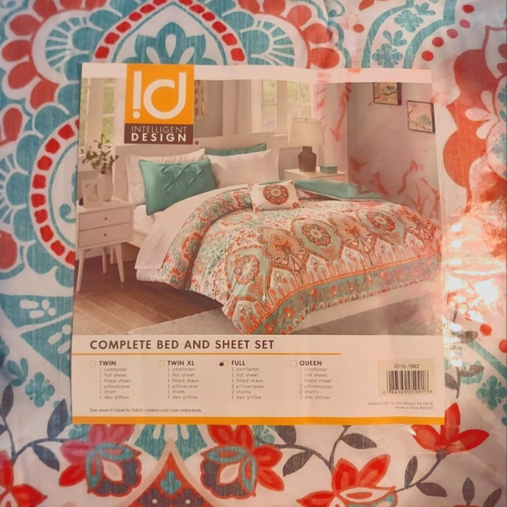 Macys Intelligent Design Vinnie Comforter and Sheet Set